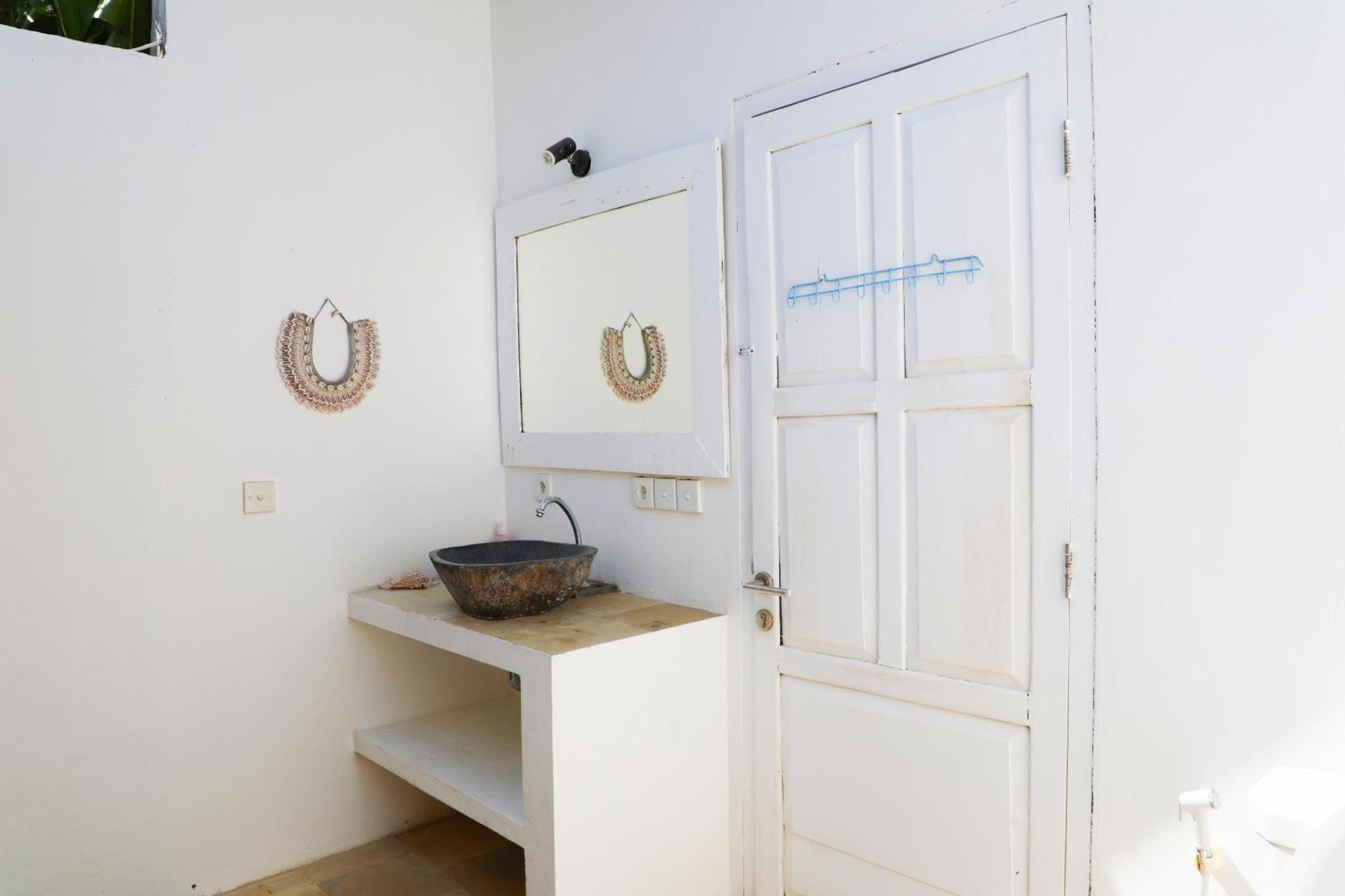 Bingin Bienvenue Guest House Uluwatu  Bagian luar foto